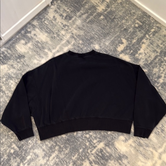 Nike Black Cropped Pullover - Picture 3 of 3